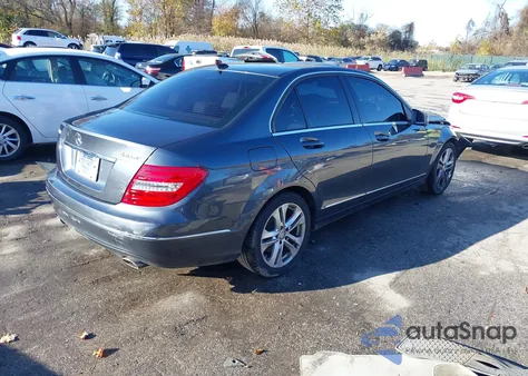 2014 Mercedes-Benz C 300 Luxury 4Matic из США, поврежденный, VIN WDDGF8AB0EA956484